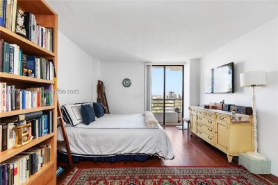 Comprar apartamento en Parc Central Aventura 1603