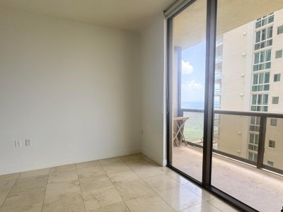 Alquiler de apartamento en Sayan 1004