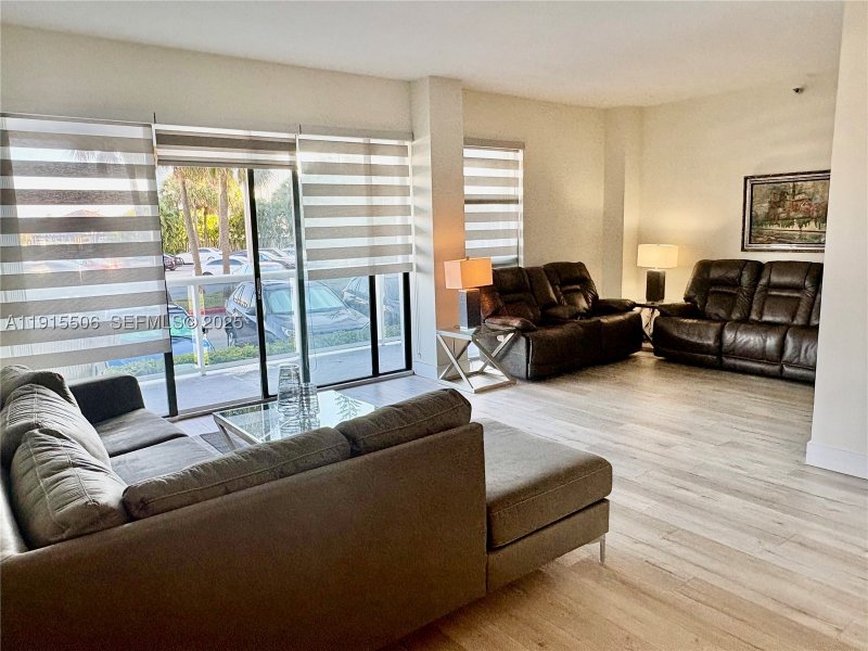 Condo for sale at Waterview 147