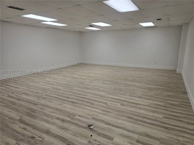 Comprar apartamento no Sailboat Cay CUM8