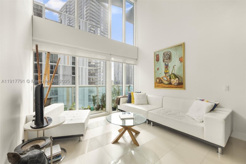 Condo for sale at Brickell on the River South 1210