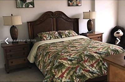 Aluguel de apartamento no The Collins Condo PH20