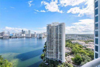Comprar apartamento no Bella Mare 2406