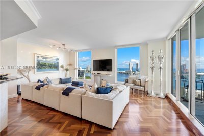 Comprar apartamento no Bella Mare 2406