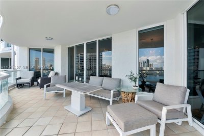 Comprar apartamento no Bella Mare 2406