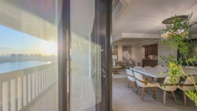 Comprar apartamento no 2000 Williams Island 3004