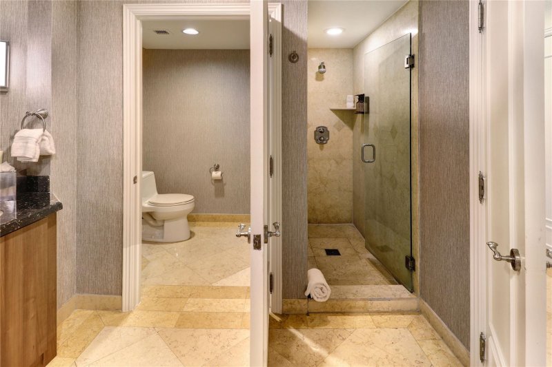 Condo for sale at The Atlantic Hotel 905