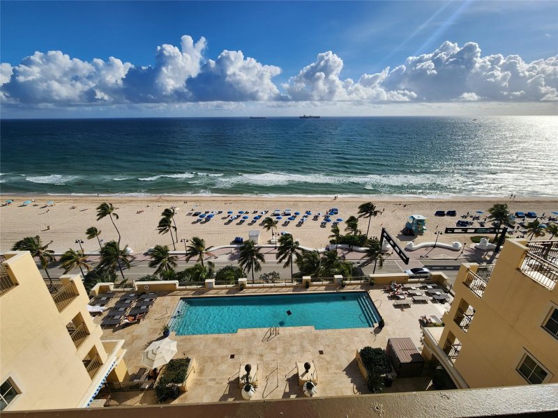 Condo for sale at The Atlantic Hotel 905