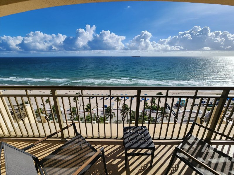 Condo for sale at The Atlantic Hotel 905