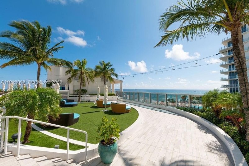 Condo for sale at Ritz Carlton Residences Fort Lauderdale Beach R204