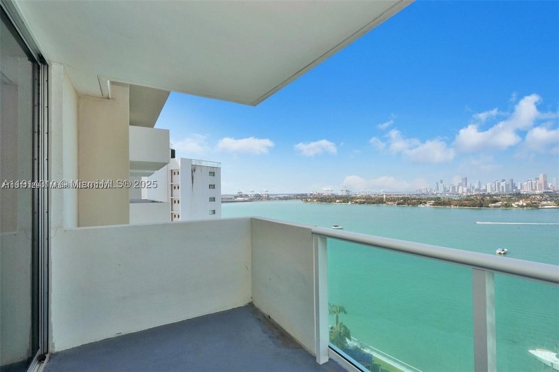 Comprar apartamento en Mirador North Tower 1503