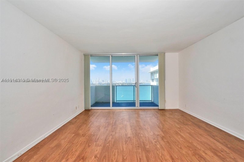 Comprar apartamento en Mirador North Tower 1503