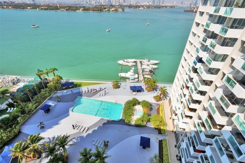 Comprar apartamento en Mirador North Tower 1503
