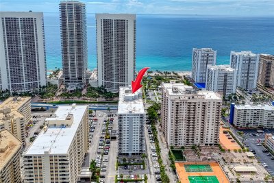 Plaza Towers South Apt #1405