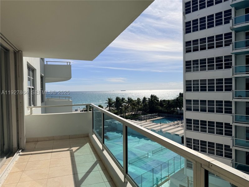 Comprar apartamento no Seacoast 5151 730 + DEN