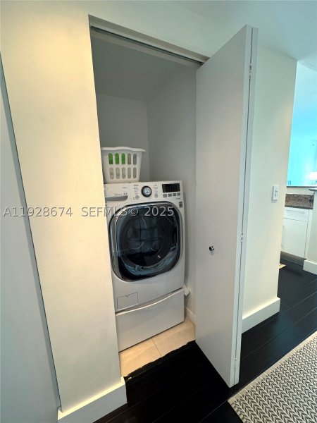 Comprar apartamento en One Miami West Tower 2403