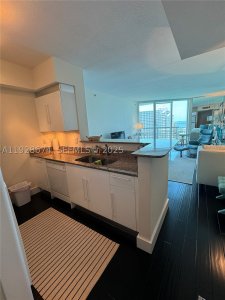 Comprar apartamento en One Miami West Tower 2403