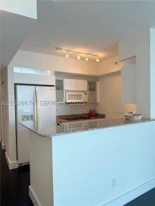 Comprar apartamento en One Miami West Tower 2403
