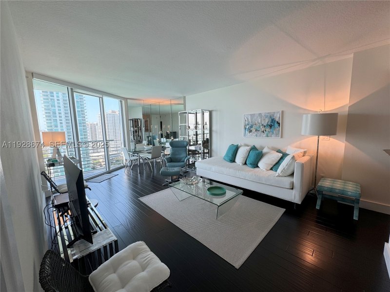 Comprar apartamento en One Miami West Tower 2403