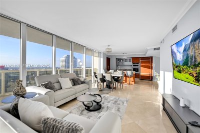 Aluguel de apartamento no Beach Club Two 3706