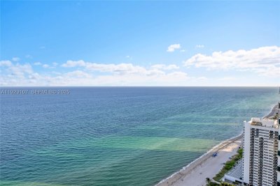 Aluguel de apartamento no Beach Club Two 3706