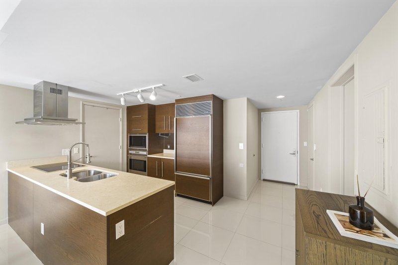 Comprar apartamento no Icon Brickell Tower II 911
