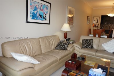 Comprar apartamento no Ocean View PH-26