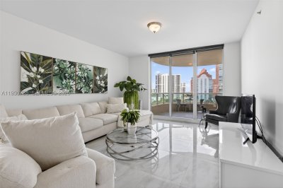 Comprar apartamento en Aventura Marina 1101