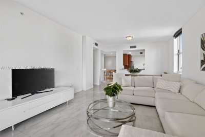 Comprar apartamento en Aventura Marina 1101