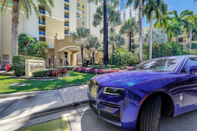 Comprar apartamento en Aventura Marina 1101