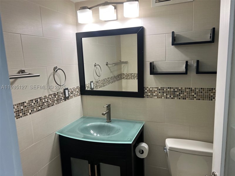 Alquiler de apartamento en The Wave Condo 1112