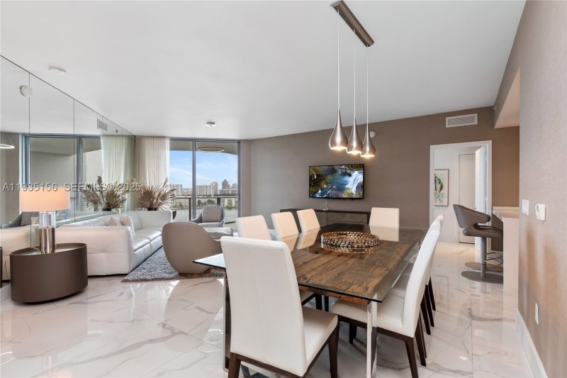 Condo for sale at Marina Palms Yacht Club 908