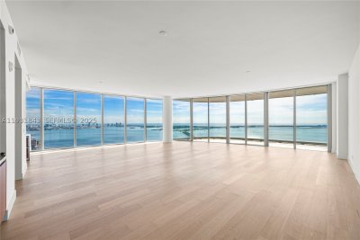 Comprar apartamento en Una Residences at Brickell 4201