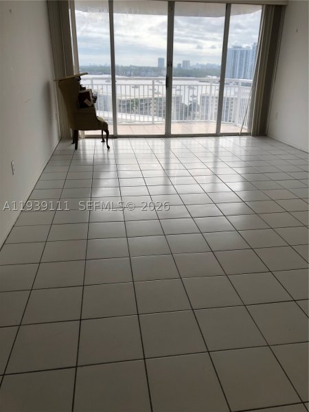 Comprar apartamento en Del Prado South Tower 1403