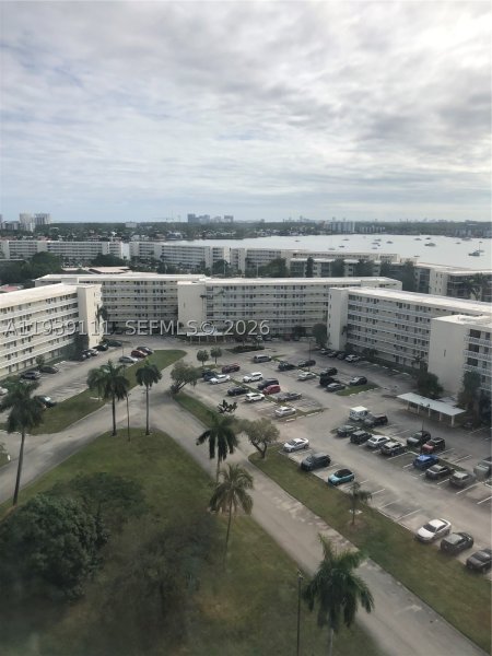 Comprar apartamento en Del Prado South Tower 1403