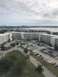 Comprar apartamento en Del Prado South Tower 1403