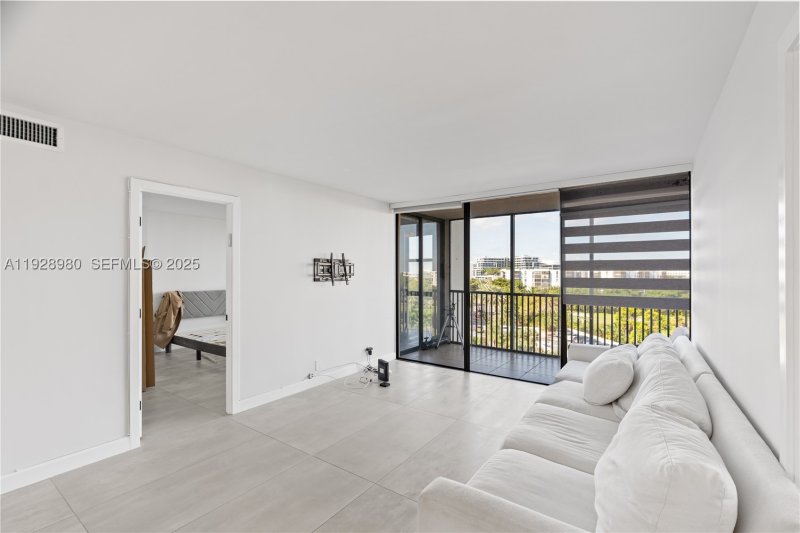 Apartment for rent at Coronado I 722