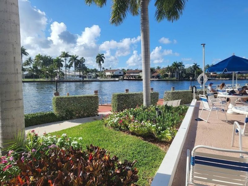 Condo for sale at Coral Ridge Towers North 1214