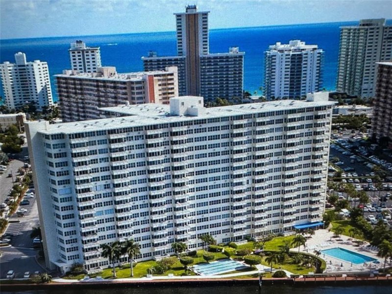 Condo for sale at Coral Ridge Towers North 1214