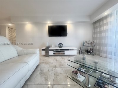 Aluguel de apartamento no Hallmark of Hollywood 519