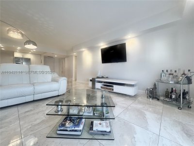 Aluguel de apartamento no Hallmark of Hollywood 519