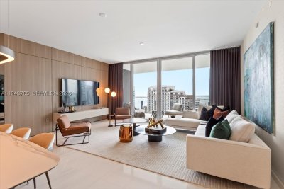 Comprar apartamento no Aston Martin Residences 3403