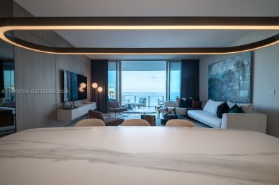 Comprar apartamento no Aston Martin Residences 3403