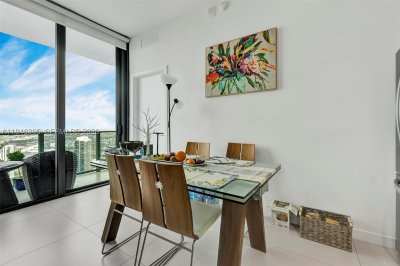 Comprar apartamento no Paraiso Bayviews 4305