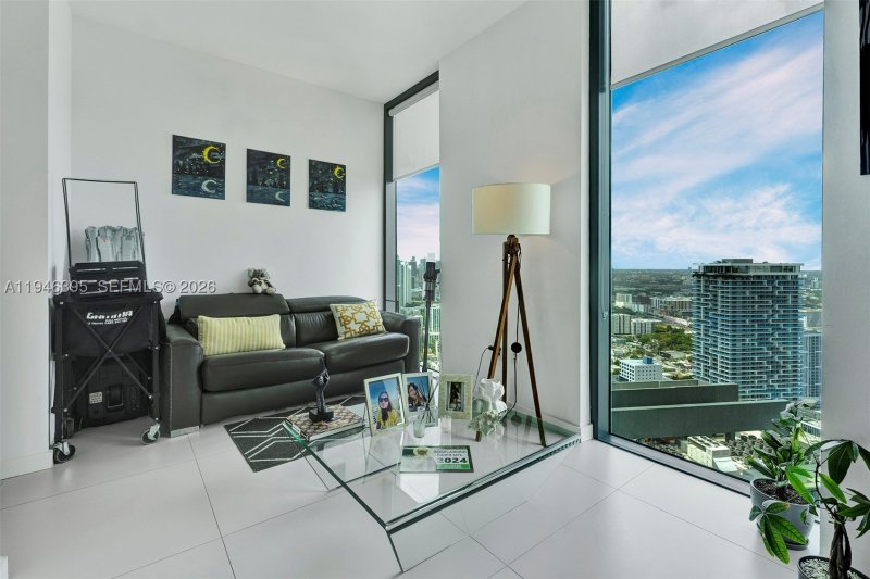 Condo for sale at Paraiso Bayviews 4305