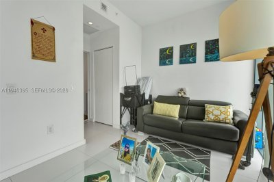 Comprar apartamento no Paraiso Bayviews 4305