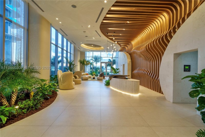 Alquiler de apartamento en Aria Reserve Miami 3202
