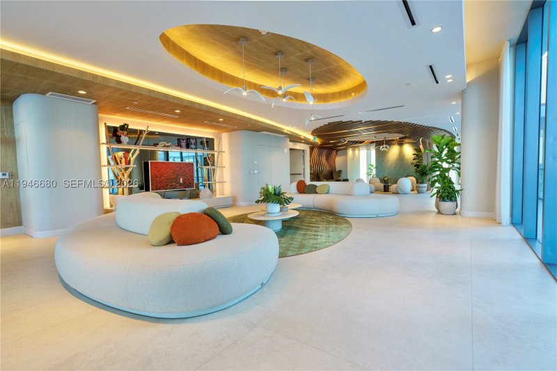 Alquiler de apartamento en Aria Reserve Miami 3202