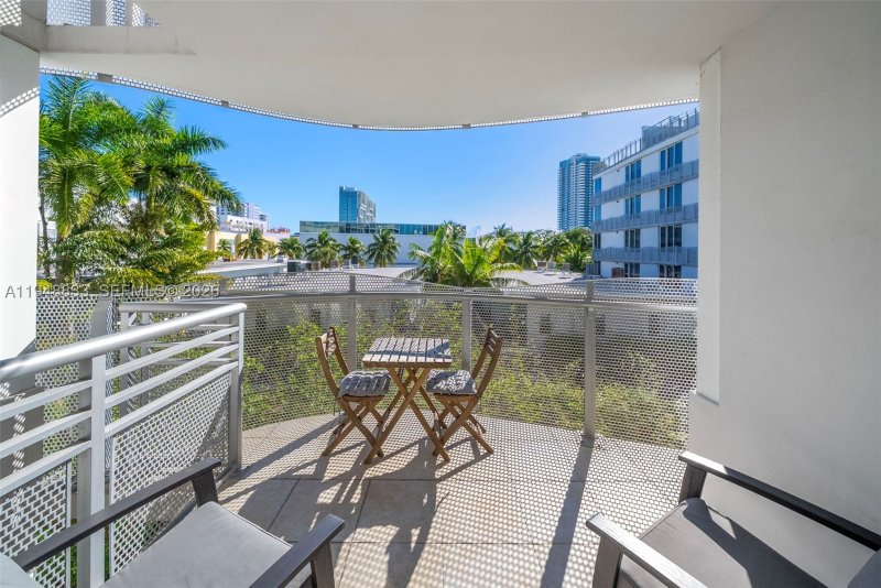 Condo for sale at Artepark North 303