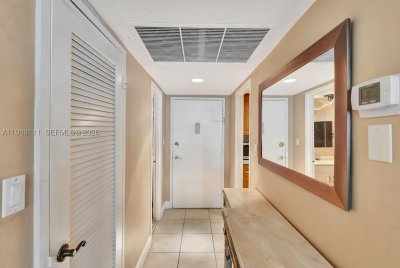 Comprar apartamento en Carriage House Miami Beach 340